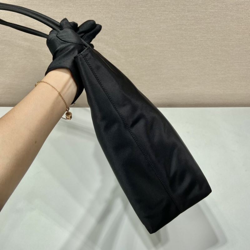 Pra*a tote bags